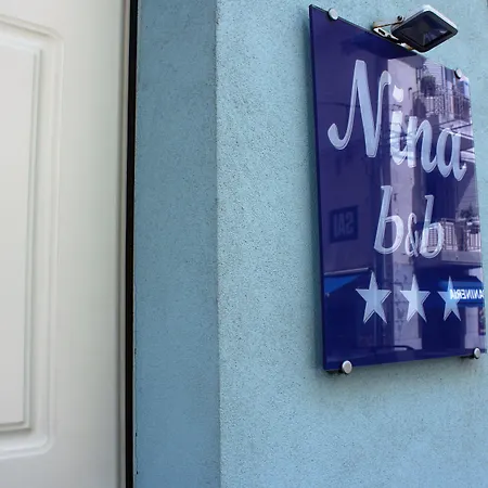 Nina Bed and Breakfast 3*